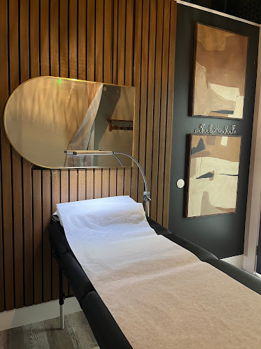 Le’Noire Wax Studio