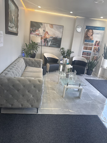 Century Dermatology 清清皮肤诊所