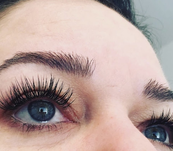 Lashes de Bella & Skincare