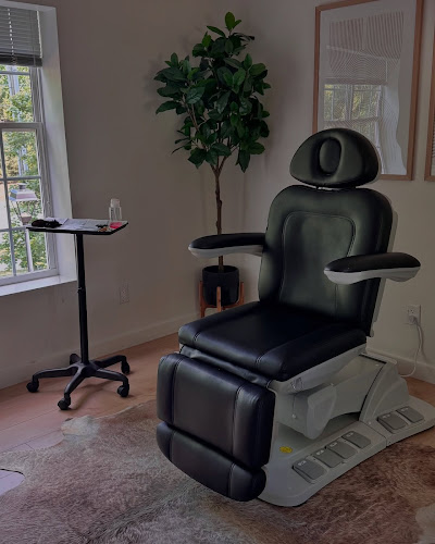 The Modern Aesthetic- Uptown