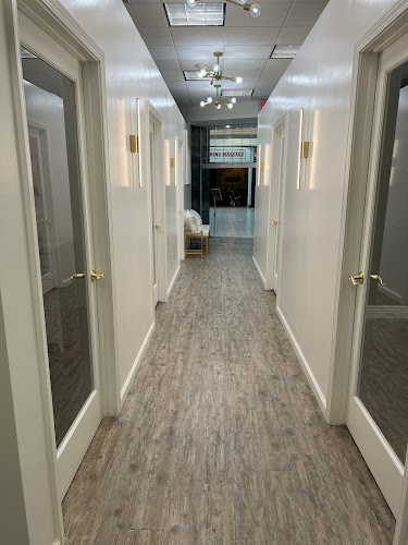 Bombshell Aesthetics