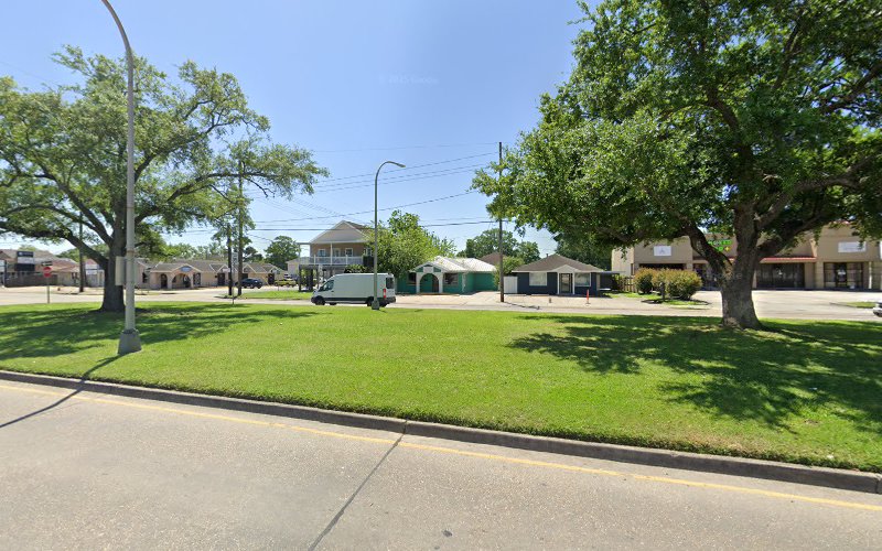 MD Claiborne Dermatology: Chalmette