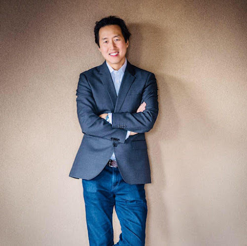 Youn Plastic Surgery