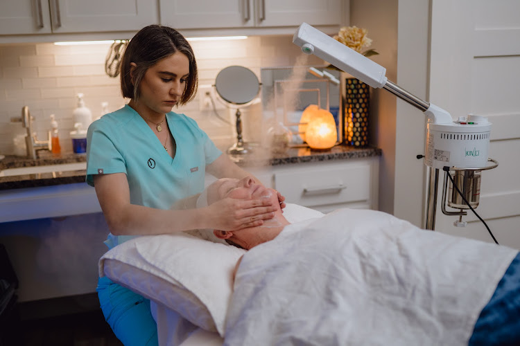 O YOUNG MD Laser and Medical Aesthetics: Santiago-Young Odemaris MD