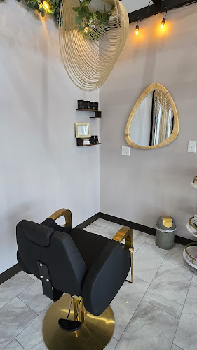 Skin 360 **FREE SKIN ANALYSIS**