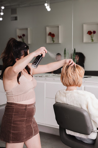 jaraherron Salon and Med Spa Brookside