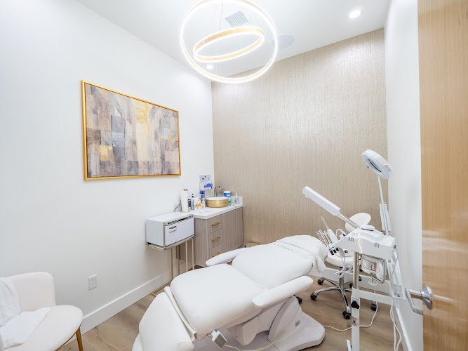 True Jewel Cosmetic & Plastic Surgery Center