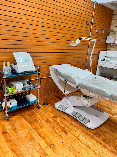 Moon Electrolysis- A permanent hair removal in NYC