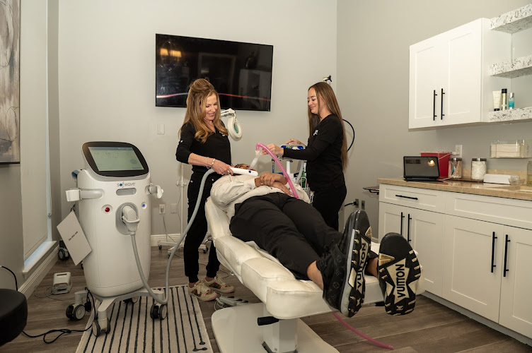 Refresh Palm Beach Medical Aesthetics