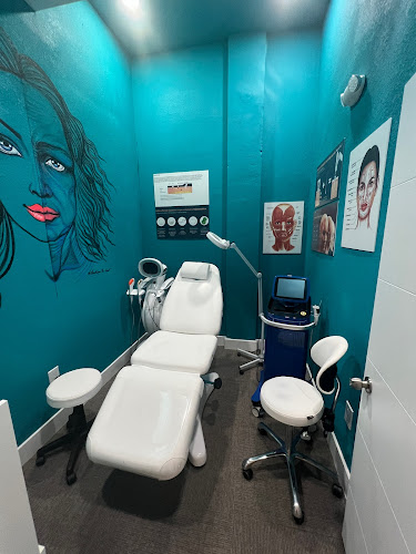 Eeefy Medspa.Wellness.Showroom