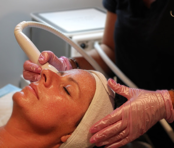 Proper Eu Medical and Aesthetics Center