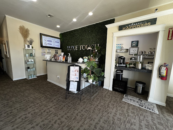 Luxe Touch