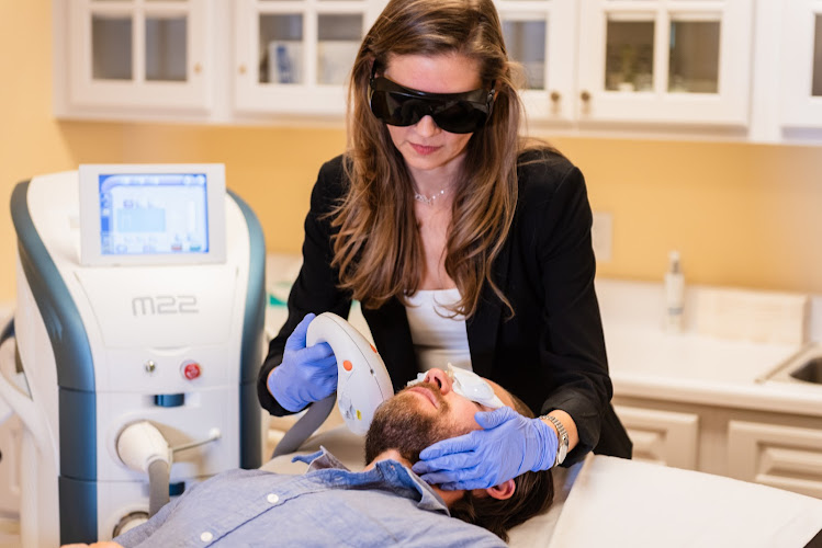 medAge Customized Medicine & Aesthetics Asheville