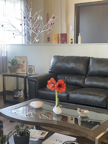 Holistic Skin Care by Janine