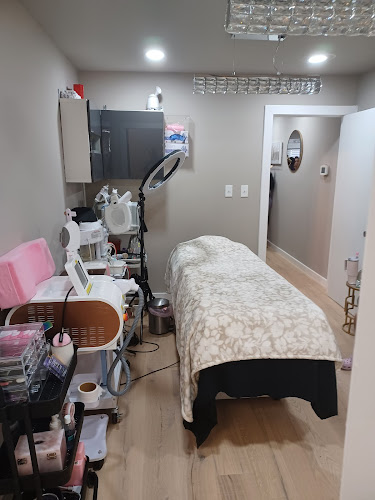 Venus Rosei Esthetics Bar