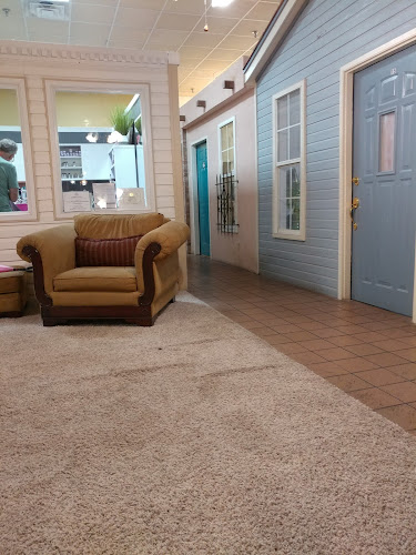 Headquarters Hair Salon