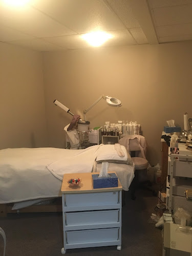 Leeann's Skin & Laser Center
