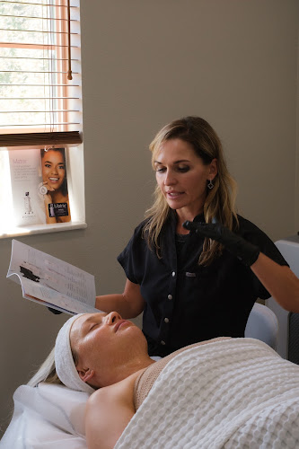 Skins & Laser Aesthetics