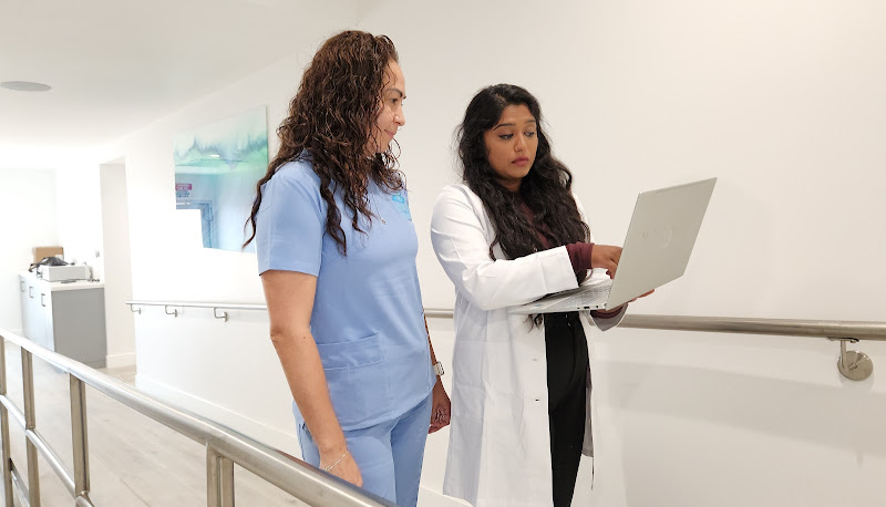 Marina OB GYN / Clinica Para La Mujer