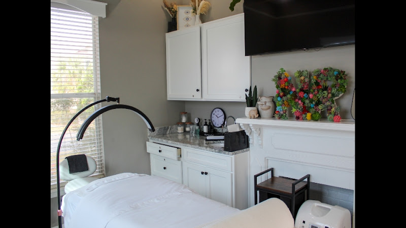 Naturally Rae Aesthetics & Wellness