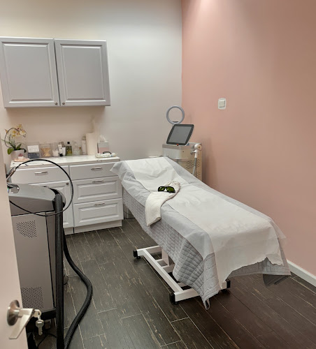 The Laser Beauty Bar