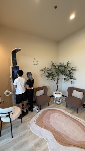 Radi.8 PrimaCare & MedSpa