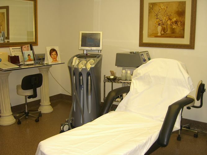 Physician's Skin Solutions: Pamela Stuart, MD