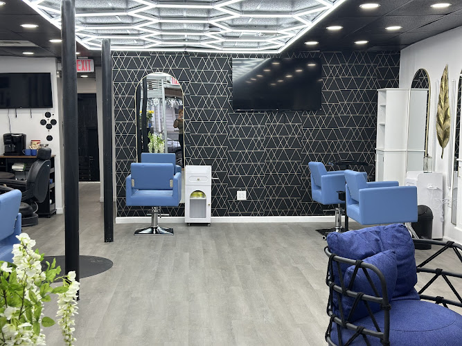 Golden Beauty Studio