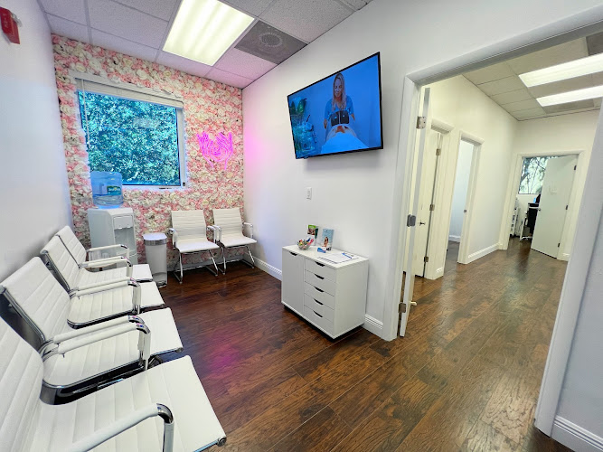 Eye Candy Laser & Wellness Inc