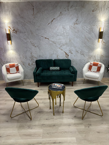 Alternative Medicine and Aesthetics