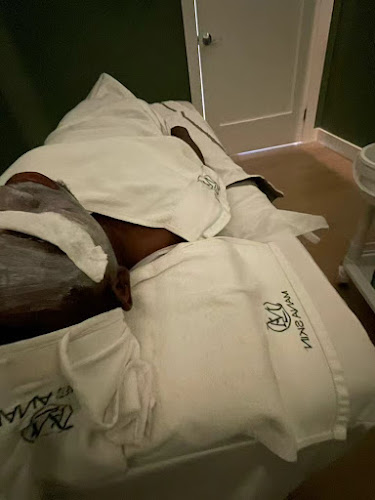 MANA SKIN — Facial | Massage | Reflexology | Facial SPA LIC | Cupping | Hydrafacial | Couple and Body Massage LIC