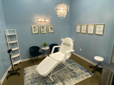 Ciao Bella Skin and Wellness at the Lake Laser Lounge