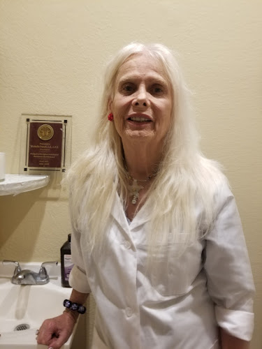 Aesthetics & Electrolysis By Michelle