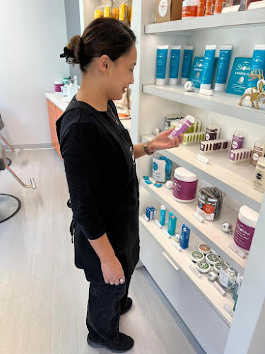 Shobha Upper West Side | Threading, Waxing, Laser Hair Removal