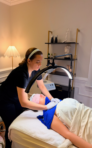 Level Up Skincare and Acne Center