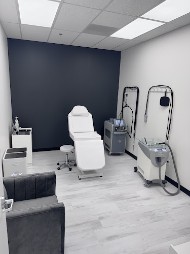 Cosmopolitan Contouring - Woodbridge