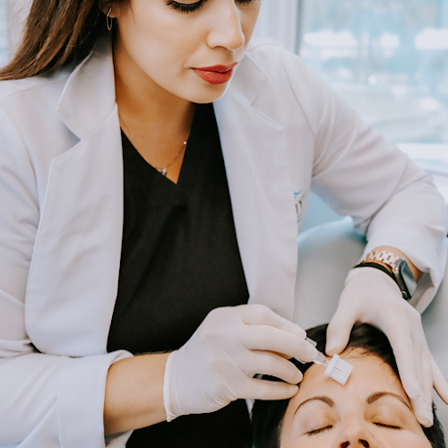 Dr. Supriya Tomar, MD