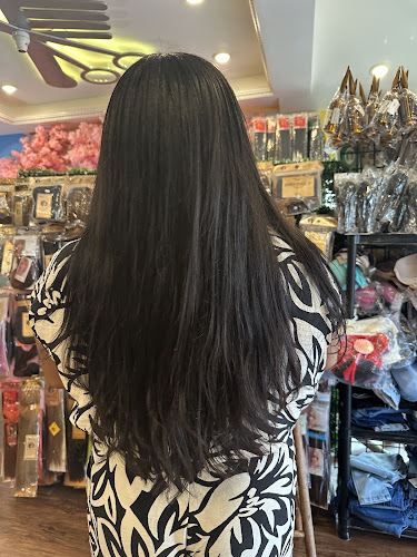 Soraia's Hair Extensions Supply Salon