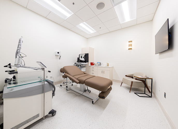 skYn by Dr. Moore - Medical Aesthetics & Cosmetic Surgery