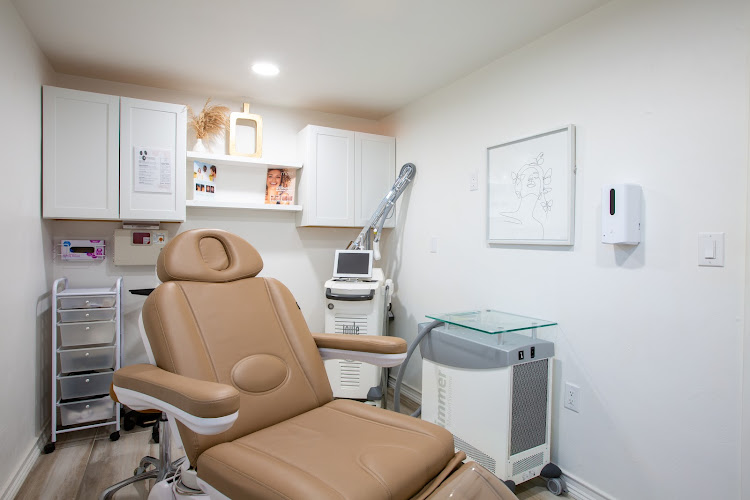 Mirror Mirror Aesthetics & Wellness