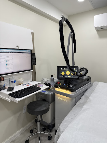 Bared Monkey Laser Spa - Long Island City